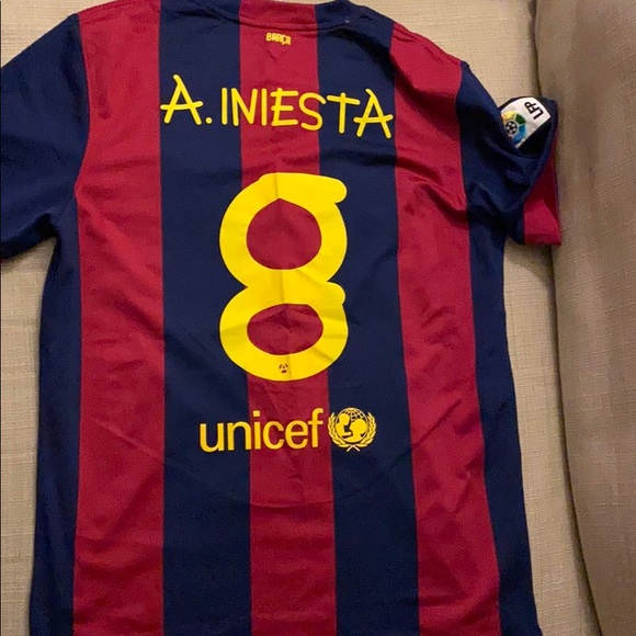 New- Barca Jersey - Picture 6 of 6